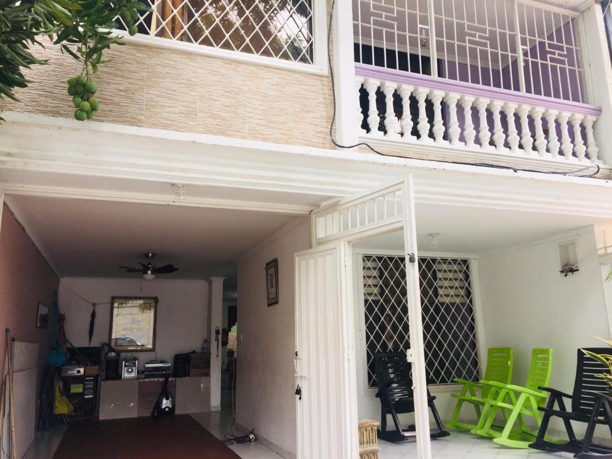 Casa Feliz Hostal Santa Marta  Ngoại thất bức ảnh